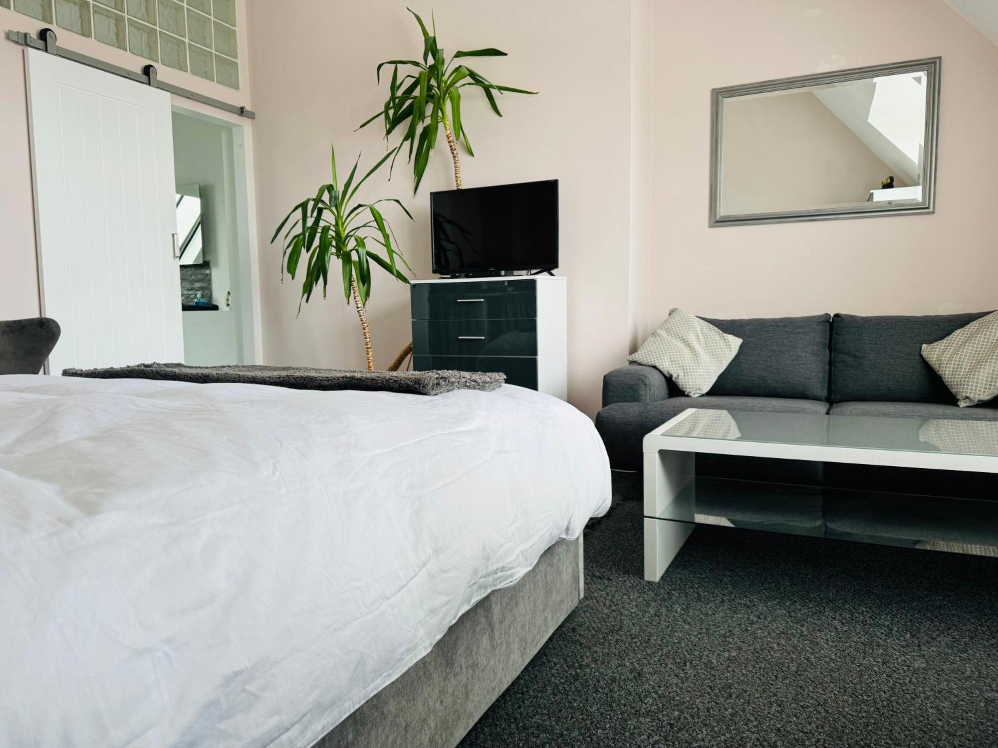 Penthouse Suite, Sea View, Close To Shops, Beach And Train St Leonards-on-Sea Eksteriør bilde