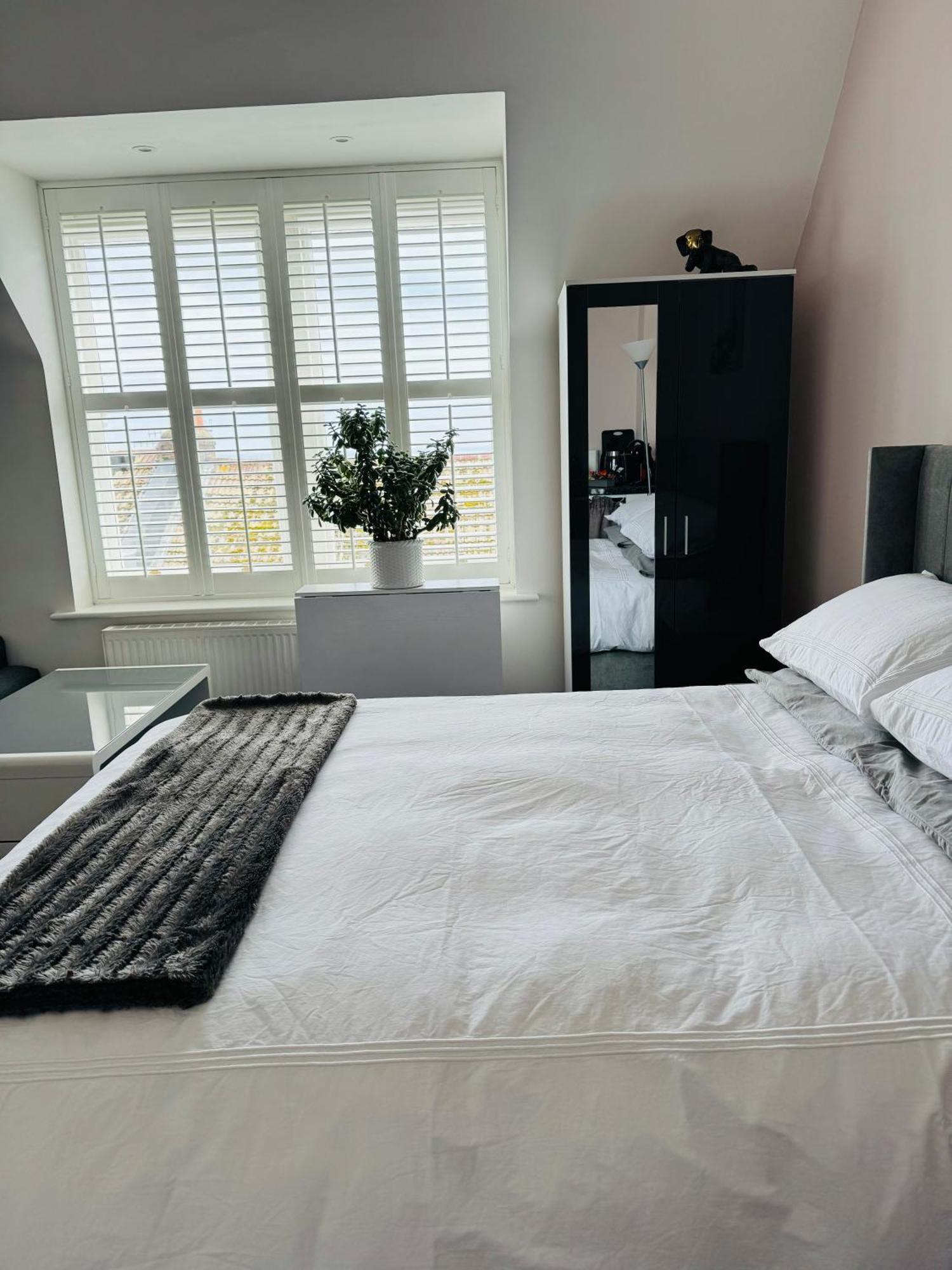 Penthouse Suite, Sea View, Close To Shops, Beach And Train St Leonards-on-Sea Eksteriør bilde